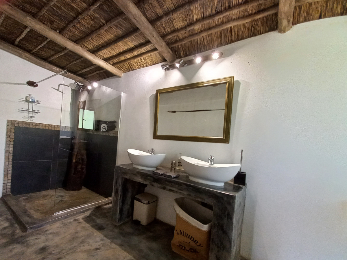 Bathroom Pool Room Sun Acres Farm Dinokeng